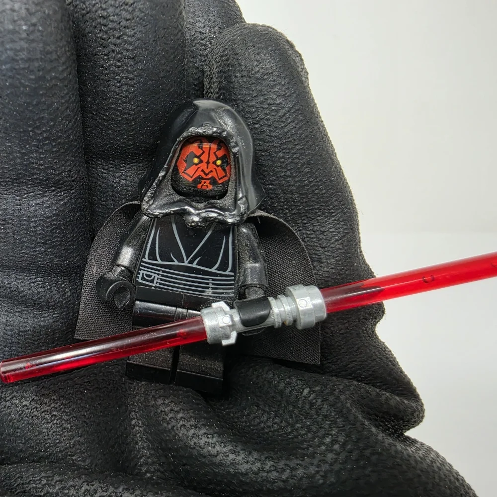 LEGO Star Wars Classic Darth Maul Minifigure dual Light Saber